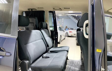 Toyota Voxy II, 2005 год, 940 000 рублей, 14 фотография