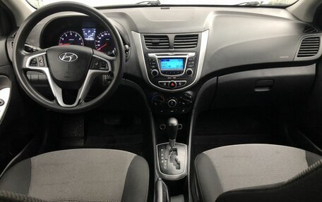 Hyundai Solaris II рестайлинг, 2011 год, 540 000 рублей, 12 фотография