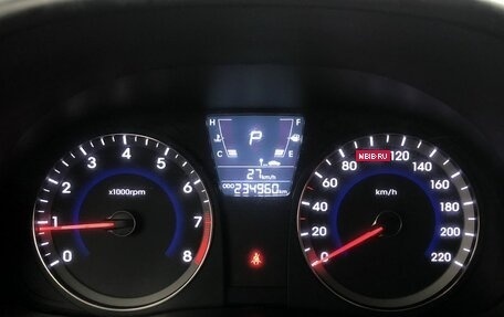 Hyundai Solaris II рестайлинг, 2011 год, 540 000 рублей, 18 фотография