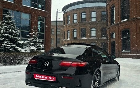 Mercedes-Benz E-Класс, 2019 год, 3 730 000 рублей, 5 фотография