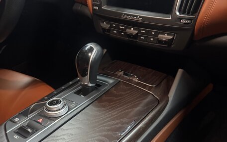 Maserati Levante I, 2018 год, 4 500 000 рублей, 10 фотография