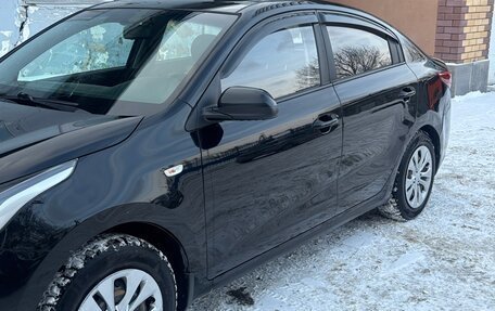 KIA Rio IV, 2018 год, 1 293 000 рублей, 4 фотография