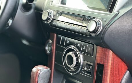 Toyota Land Cruiser Prado 150 рестайлинг 2, 2014 год, 3 290 000 рублей, 22 фотография