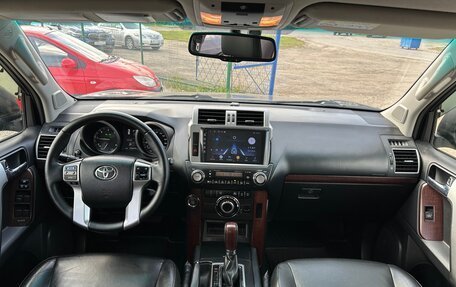 Toyota Land Cruiser Prado 150 рестайлинг 2, 2014 год, 3 290 000 рублей, 19 фотография