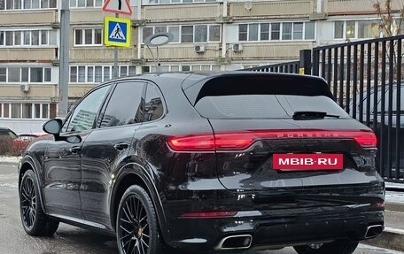 Porsche Cayenne III, 2018 год, 5 990 000 рублей, 4 фотография