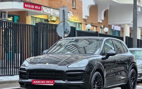 Porsche Cayenne III, 2018 год, 5 990 000 рублей, 21 фотография