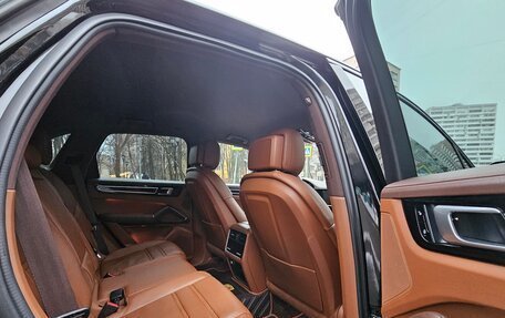 Porsche Cayenne III, 2018 год, 5 990 000 рублей, 26 фотография