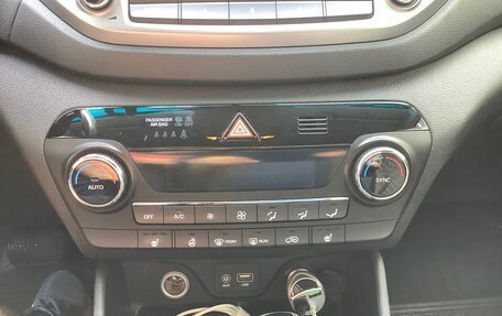 Hyundai Tucson III, 2018 год, 1 900 000 рублей, 15 фотография