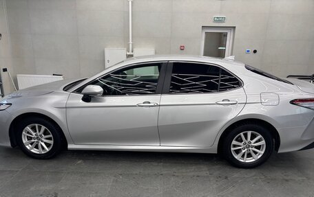 Toyota Camry, 2018 год, 2 300 000 рублей, 3 фотография