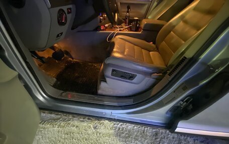 Volkswagen Touareg III, 2004 год, 1 100 000 рублей, 15 фотография