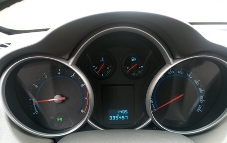 Chevrolet Cruze II, 2010 год, 410 000 рублей, 5 фотография