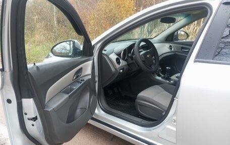 Chevrolet Cruze II, 2010 год, 410 000 рублей, 7 фотография