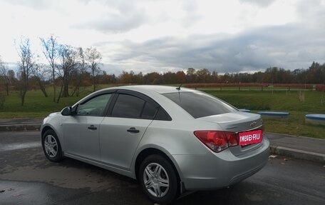 Chevrolet Cruze II, 2010 год, 410 000 рублей, 4 фотография