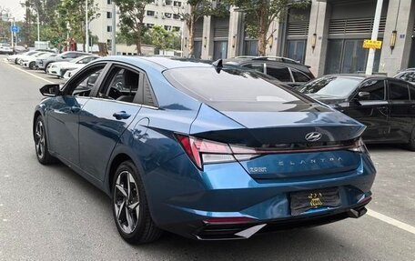 Hyundai Elantra, 2022 год, 1 290 000 рублей, 4 фотография
