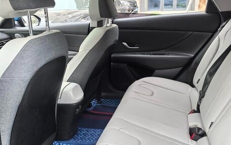 Hyundai Elantra, 2022 год, 1 290 000 рублей, 9 фотография