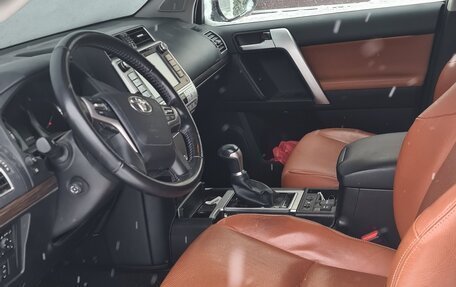 Toyota Land Cruiser Prado 150 рестайлинг 2, 2018 год, 5 700 000 рублей, 5 фотография