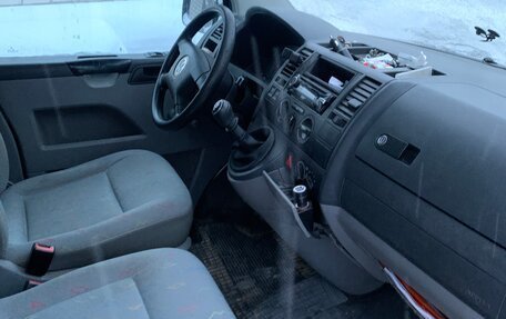 Volkswagen Transporter T5 рестайлинг, 2003 год, 870 000 рублей, 5 фотография