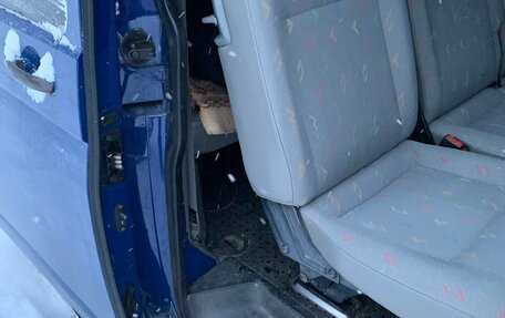 Volkswagen Transporter T5 рестайлинг, 2003 год, 870 000 рублей, 8 фотография