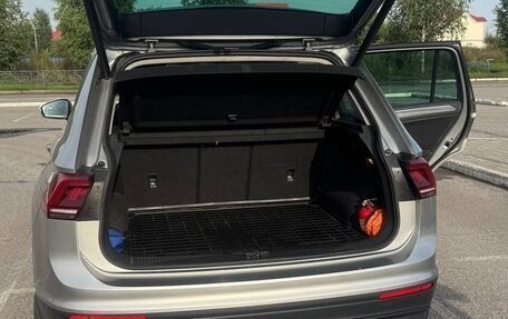 Volkswagen Tiguan II, 2018 год, 2 499 000 рублей, 5 фотография