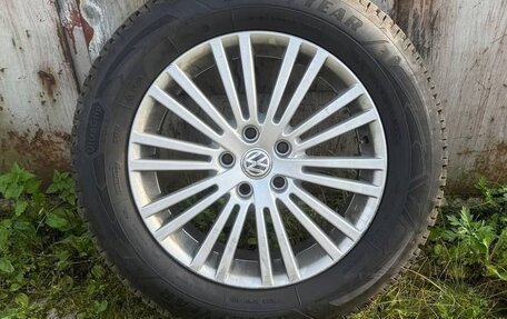 Volkswagen Tiguan II, 2018 год, 2 499 000 рублей, 10 фотография