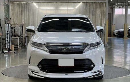 Toyota Harrier, 2019 год, 2 270 000 рублей, 2 фотография