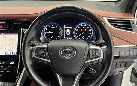 Toyota Harrier, 2019 год, 2 270 000 рублей, 13 фотография