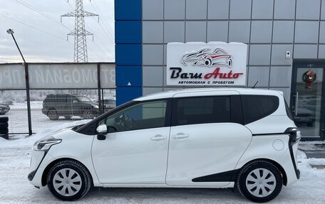 Toyota Sienta II, 2020 год, 1 435 000 рублей, 8 фотография