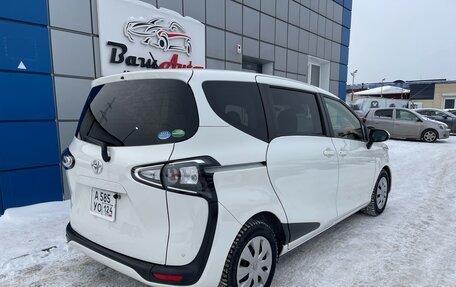 Toyota Sienta II, 2020 год, 1 435 000 рублей, 3 фотография