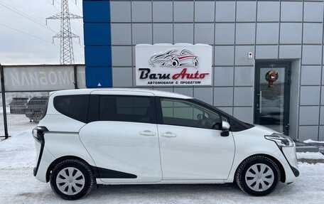 Toyota Sienta II, 2020 год, 1 435 000 рублей, 7 фотография