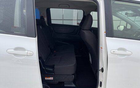 Toyota Sienta II, 2020 год, 1 435 000 рублей, 14 фотография