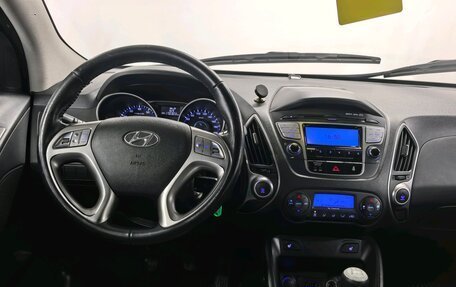 Hyundai ix35 I рестайлинг, 2012 год, 950 000 рублей, 11 фотография