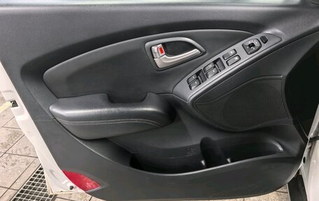 Hyundai ix35 I рестайлинг, 2012 год, 950 000 рублей, 8 фотография