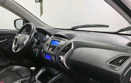 Hyundai ix35 I рестайлинг, 2012 год, 950 000 рублей, 18 фотография