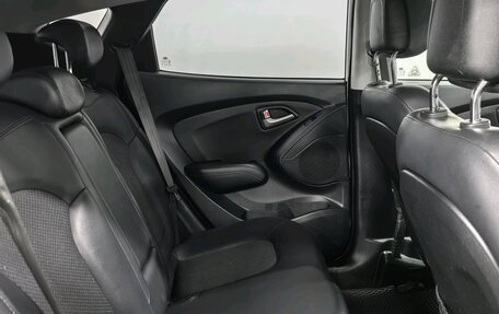 Hyundai ix35 I рестайлинг, 2012 год, 950 000 рублей, 16 фотография