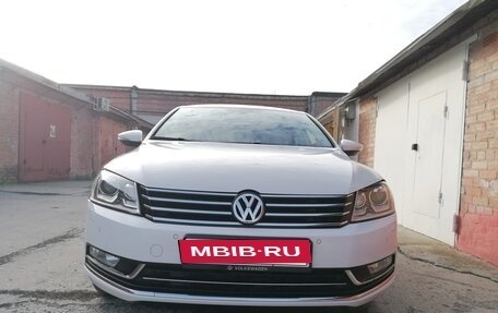 Volkswagen Passat B7, 2011 год, 1 350 000 рублей, 13 фотография