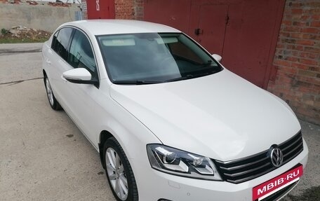 Volkswagen Passat B7, 2011 год, 1 350 000 рублей, 10 фотография