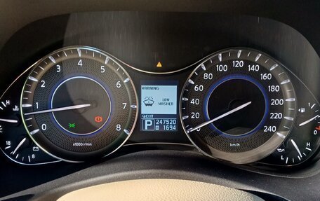 Infiniti QX56, 2011 год, 2 050 000 рублей, 8 фотография