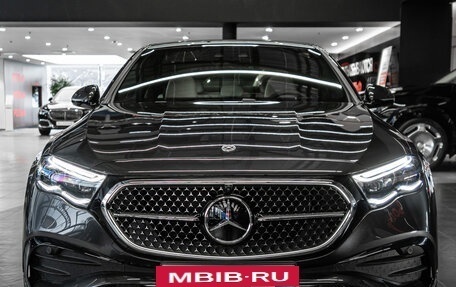 Mercedes-Benz E-Класс, 2025 год, 9 990 000 рублей, 2 фотография