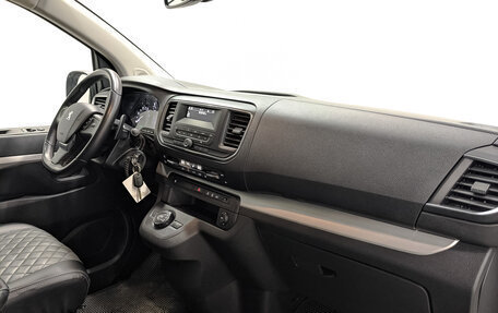 Peugeot Traveller I, 2018 год, 3 390 000 рублей, 13 фотография