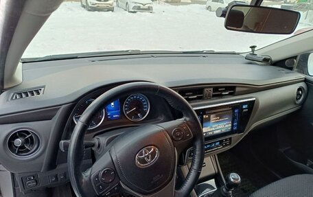 Toyota Corolla, 2018 год, 1 760 000 рублей, 5 фотография