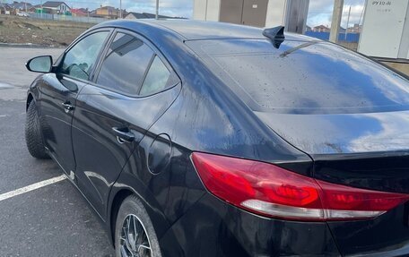 Hyundai Elantra VI рестайлинг, 2017 год, 1 120 000 рублей, 3 фотография