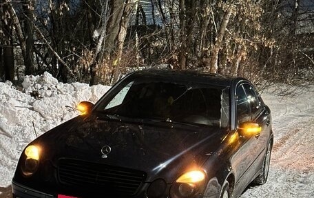 Mercedes-Benz E-Класс, 2003 год, 900 000 рублей, 2 фотография