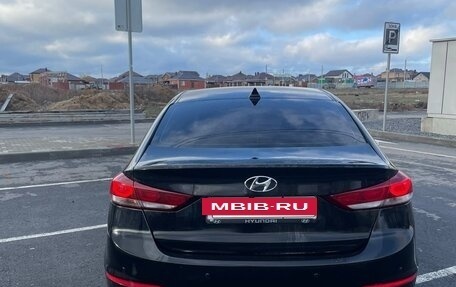 Hyundai Elantra VI рестайлинг, 2017 год, 1 120 000 рублей, 4 фотография