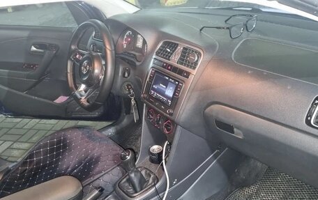 Volkswagen Polo VI (EU Market), 2016 год, 850 000 рублей, 4 фотография