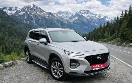 Hyundai Santa Fe IV, 2018 год, 3 300 000 рублей, 2 фотография