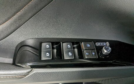 Toyota Camry, 2019 год, 2 590 000 рублей, 12 фотография