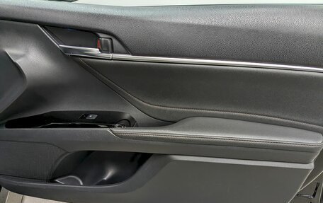 Toyota Camry, 2019 год, 2 590 000 рублей, 19 фотография