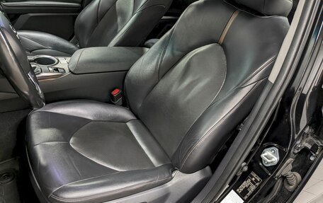 Toyota Camry, 2019 год, 2 590 000 рублей, 14 фотография