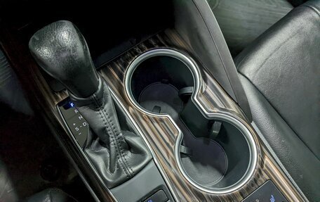 Toyota Camry, 2019 год, 2 590 000 рублей, 30 фотография