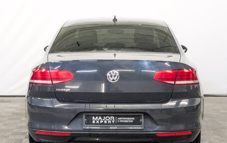 Volkswagen Passat B8 рестайлинг, 2018 год, 1 915 000 рублей, 6 фотография